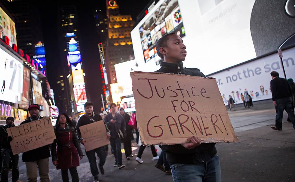 Manifestantes protestam contra a morte de Eric Garner 