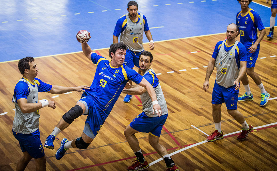 Treino da seleo brasileira de handebol