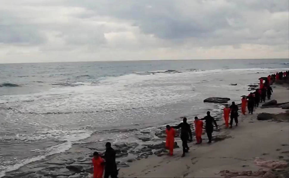 Estado Islâmico decapita 21 cristãos 