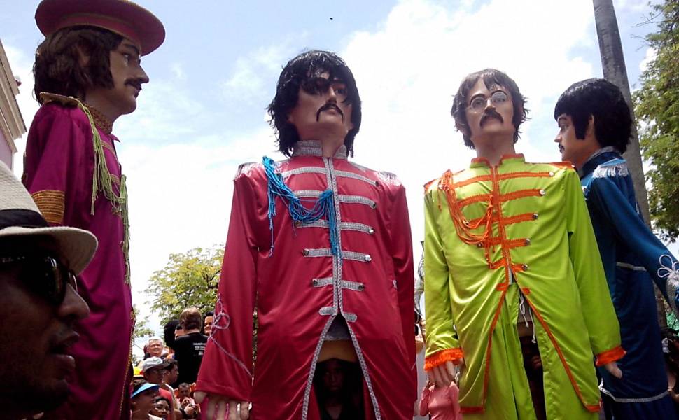 Desfile de los muecos gigantes en Olinda