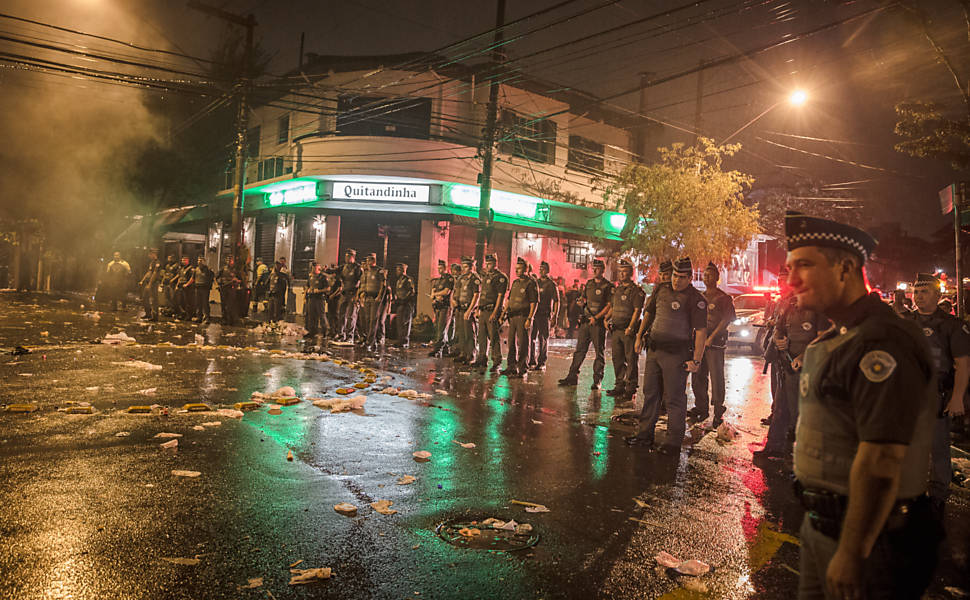 Chaos in Vila Madalena