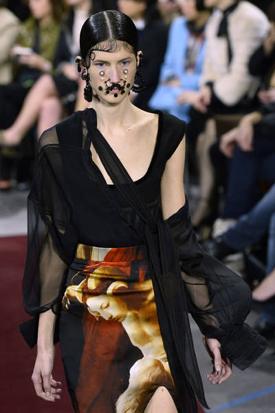 Os looks de Ricardo Tisci para a Givenchy