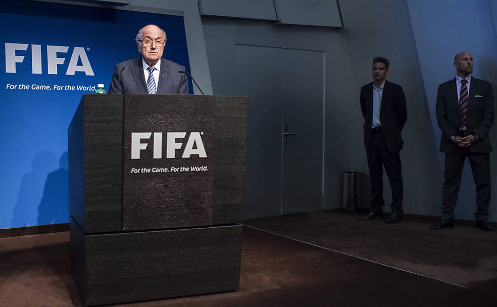 Blatter renuncia  presidncia da Fifa 