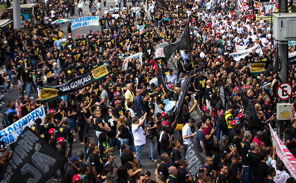 Protesto de funcionrios da Petrobras no Rio