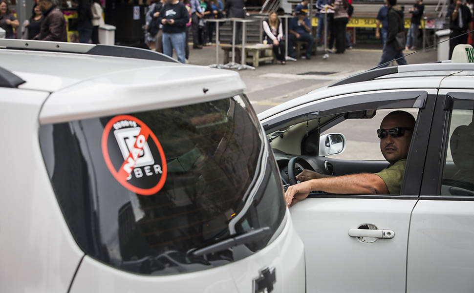 Protesto de taxistas contra o Uber