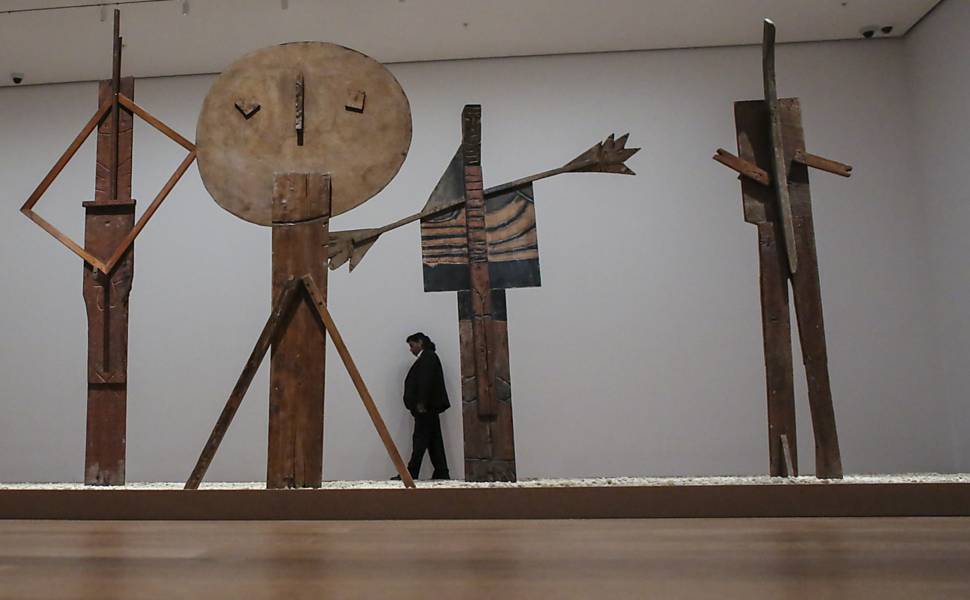 Esculturas De Picasso No MoMA 28 03 2019 Ilustrada Fotografia