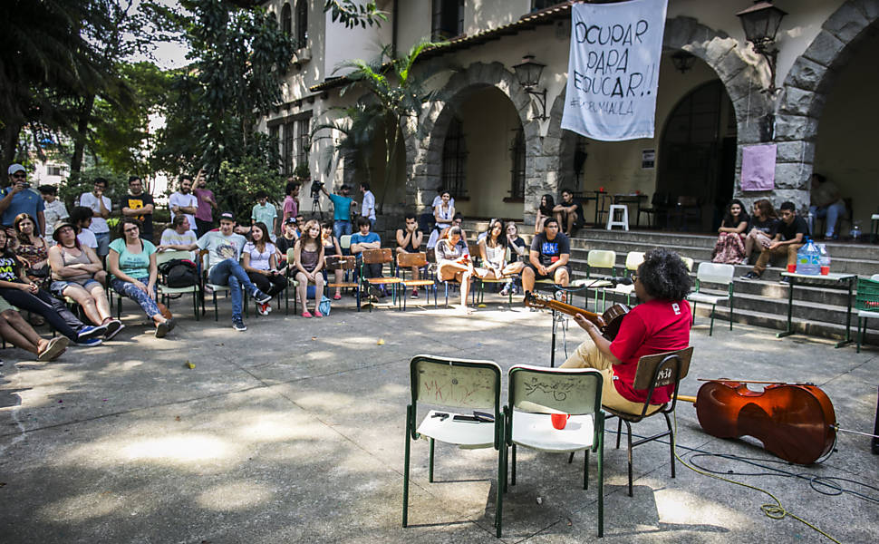 Protestos contra reforma nas escolas paulistas