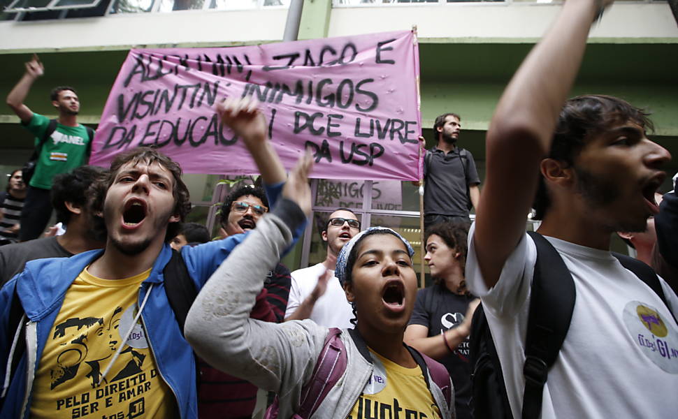 Protestos contra reforma nas escolas paulistas