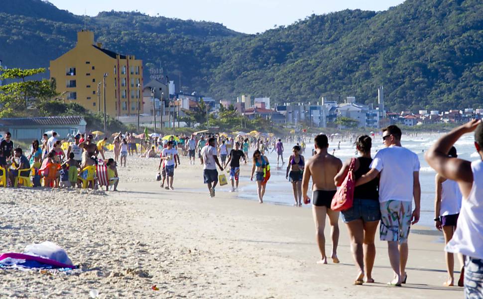 Argentinos voltam s praias de Santa Catarina