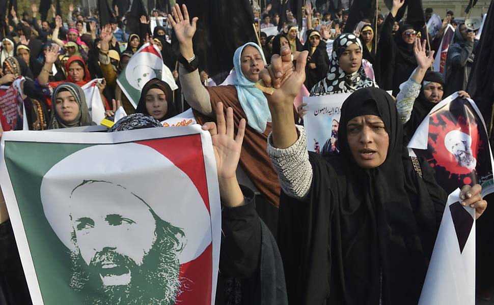 Protestos contra execuo de clrigo xiita