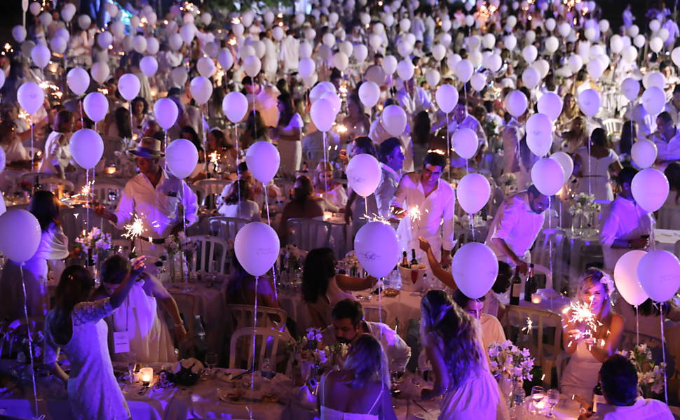 Primeira edio do Diner en Blanc no Brasil