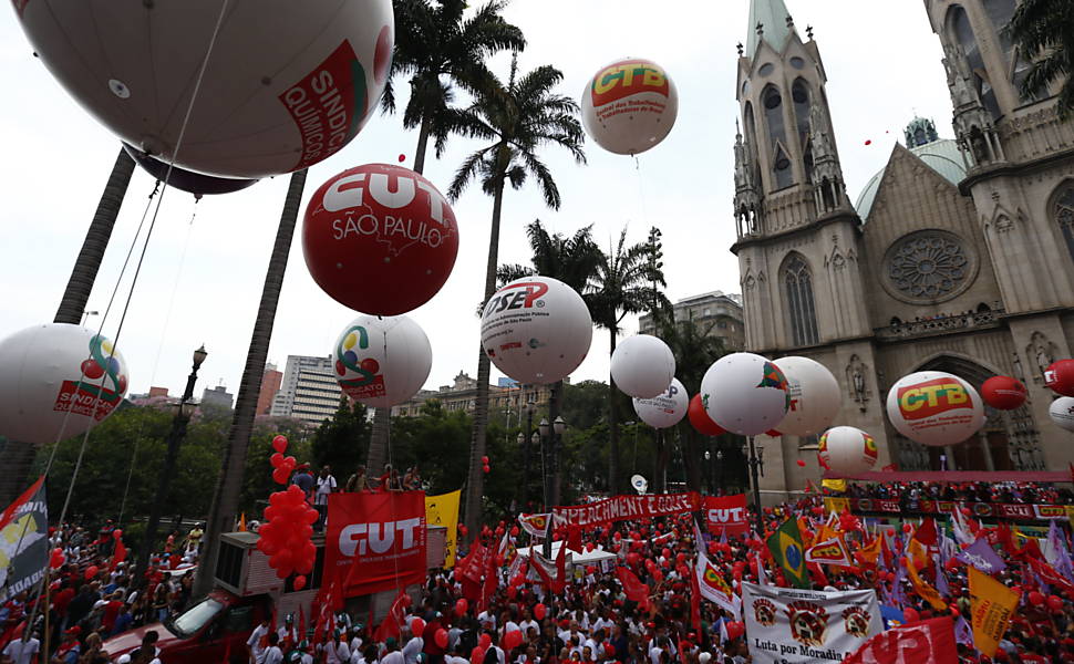 Demonstration Against Impeachment in SP