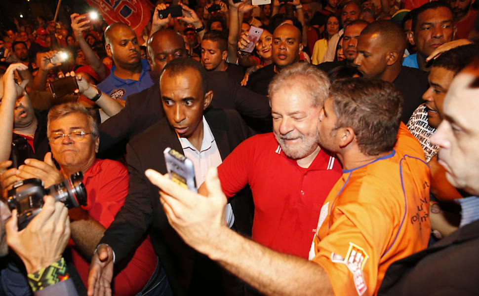 Lula participa de ato do Sindicato dos Metalúrgicos