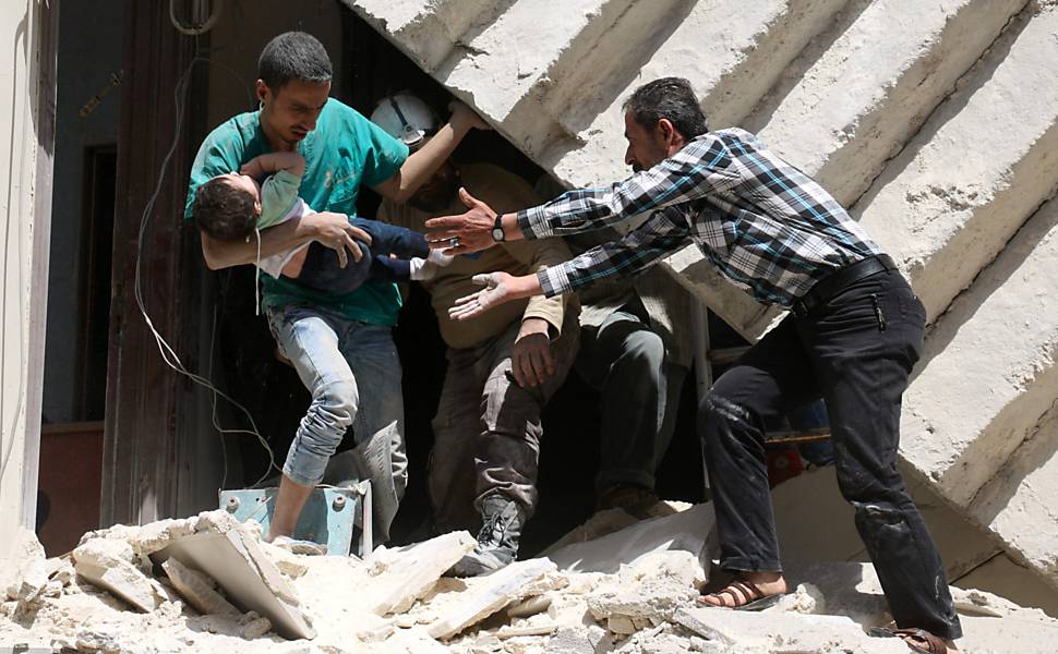 Bombardeios em Aleppo, na Sria