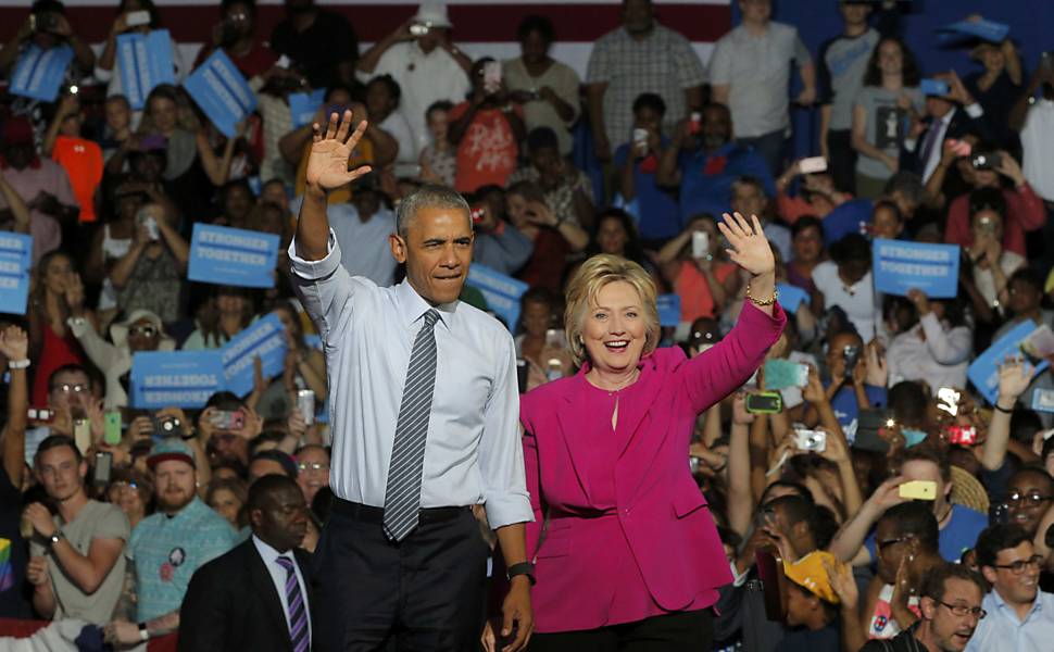 Obama e Hillary Clinton fazem comcio na Carolina do Norte