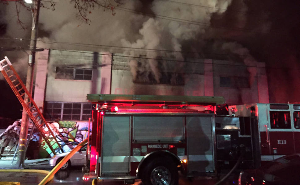 Incndio em Oakland