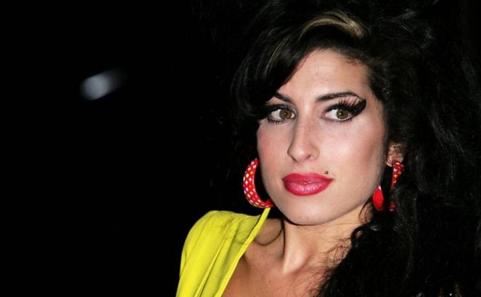 Fundao de Amy Winehouse ajuda dependentes qumicas