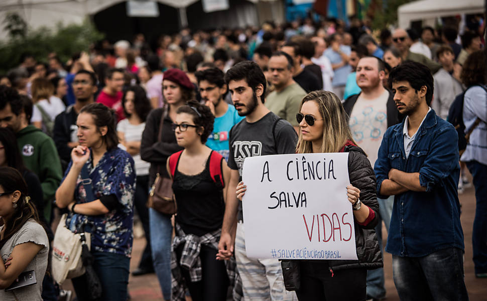 Marcha pela Cincia - So Paulo