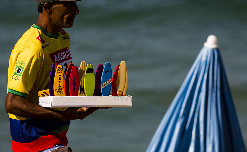 Mundial de Surfe chega a Saquarema (RJ)