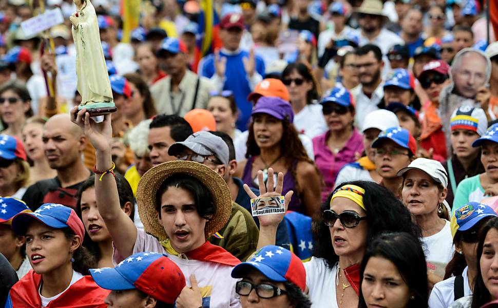 Manifestantes contra Maduro na Venezuela