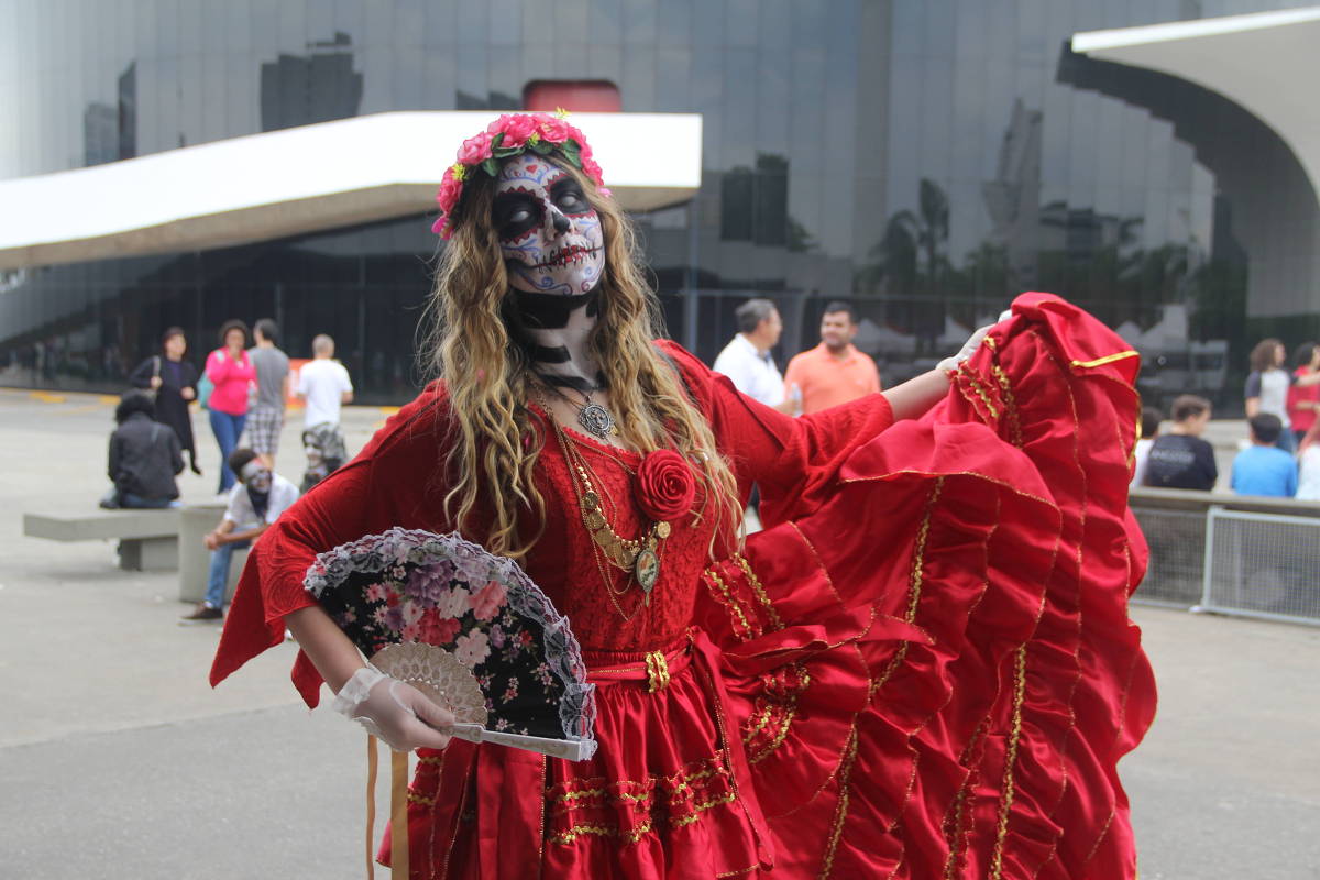 Festa Se Inspira No Dia Dos Mortos Mexicano Passeios