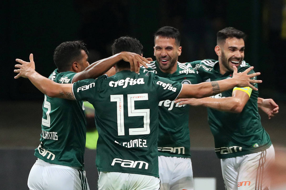 Palmeiras vence o América MG e fica a dois pontos do 10º título