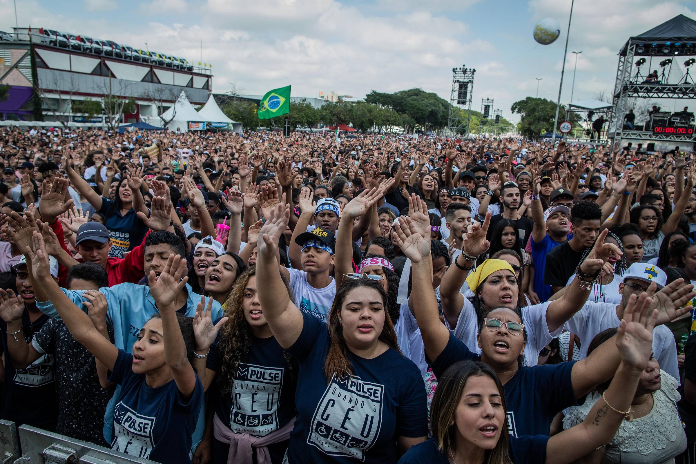 Marcha Para Jesus Re Ne Uma Multid O Na Zona Norte De S O Paulo