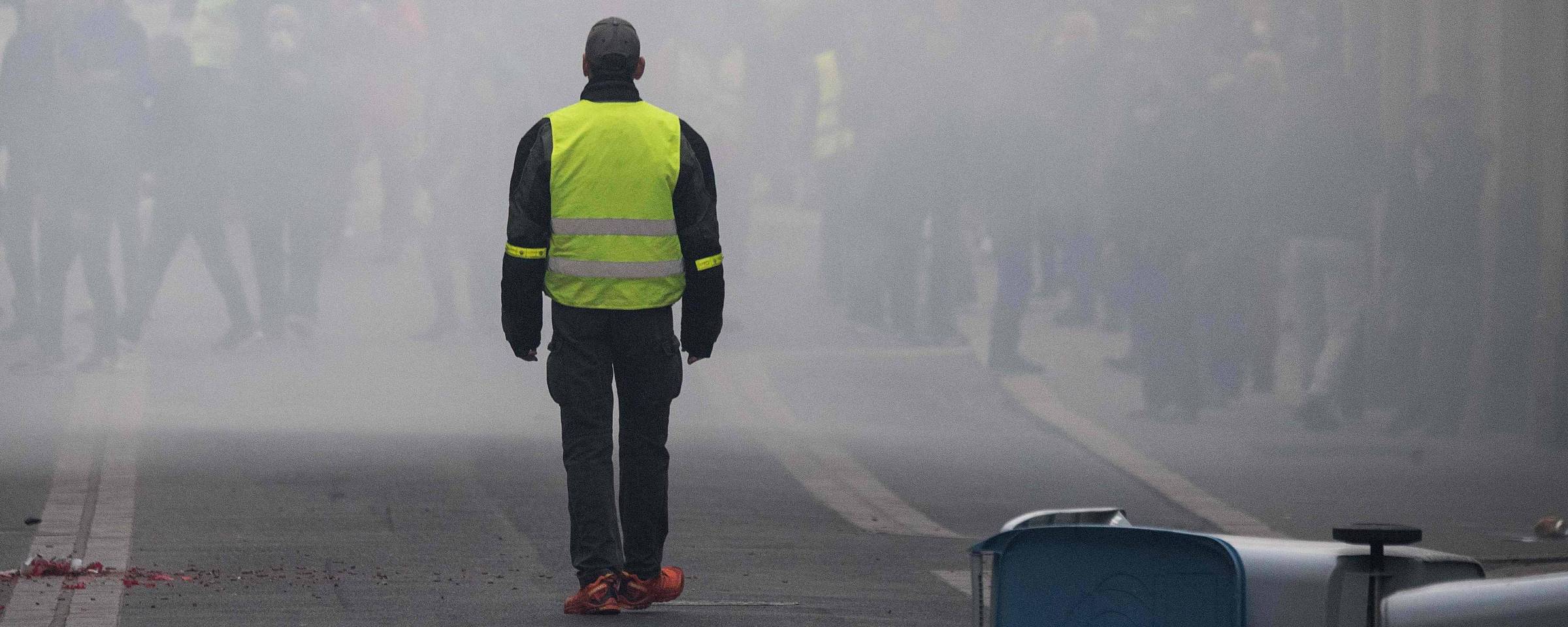 Ap S Ano Coletes Amarelos Deixam De Ser Revolta E Viram Estilo De