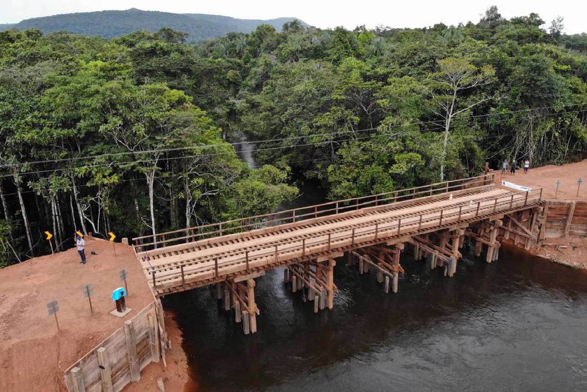 Bolsonaro Inaugura Ponte Ao Lado Da Maior Jazida De Ni Bio Do Mundo