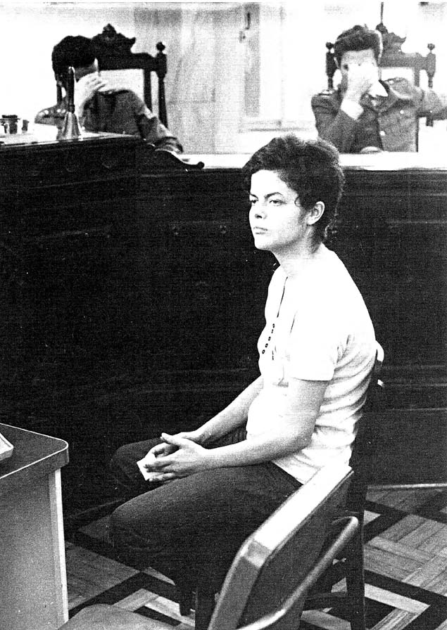 GALERIA DILMA ROUSSEFF TRAJETORIA - A presidente da repblica Dilma Rousseff, durante interrogatrio na Auditoria Militar do Rio de Janeiro (RJ), no dia 17 de novembro de 1970; a imagem est no livro "A Vida Quer  Coragem", do jornalista Ricardo Amaral