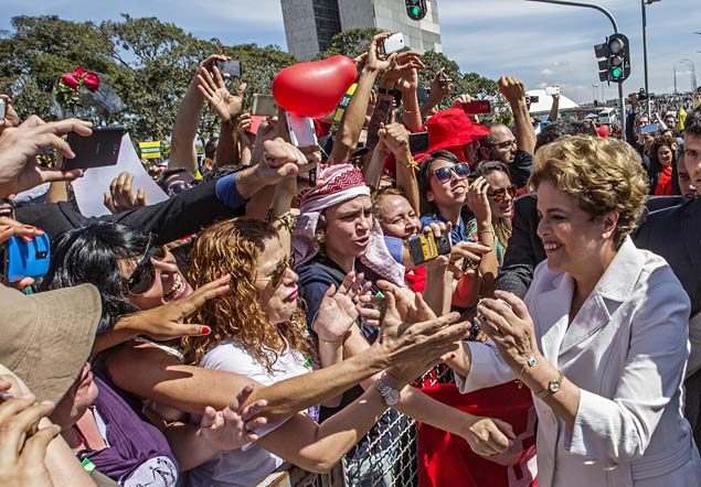 GALERIA DA SEMANA - MAIO 02 - BRASILIA-DF - PODER - A Presidenta Dilma se despede no Palacio do Planalto depois de ter sido afastada ontem pelo Senado Federal para que se de prosseguimento ao processo de impeachment. 12/05/2016 