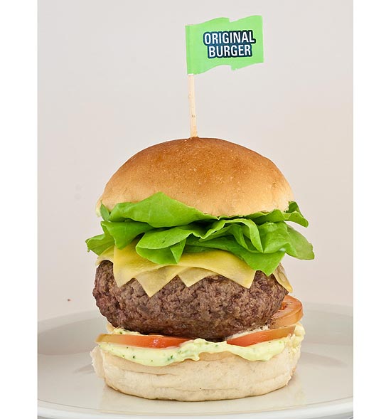 Animal Burger (foto), que chega a 12 cm de altura, custa R$ 26,90 e é feito com 300 g de carne bovina