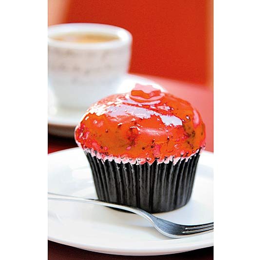 Especializada em cupcakes, a Delicake serve bolinhos variados, que vêm com taça de espumante