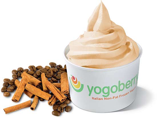 Destaque de julho da Yogoberry fica por conta do frozen de cappuccino, vendido em quatro tamanhos