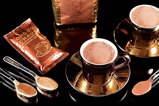 A nova versão de chocolate quente da Chocolat Du Jour é mais amarga e feita com cacau 100% brasileiro