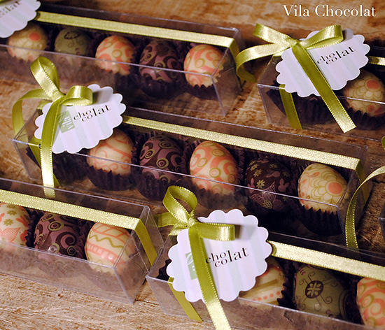 Vila Chocolat: caixa com seis ovinhos de sabores variados