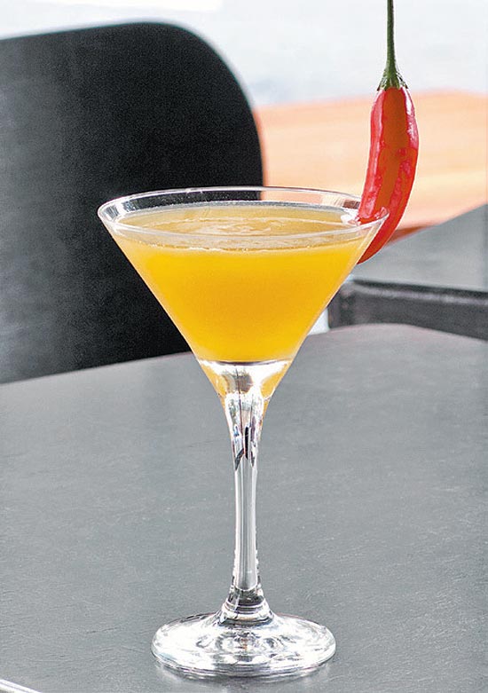 No Bar Aurora, o drinque Hot Piece (R$ 23) é uma das noviades da carta de bebidas