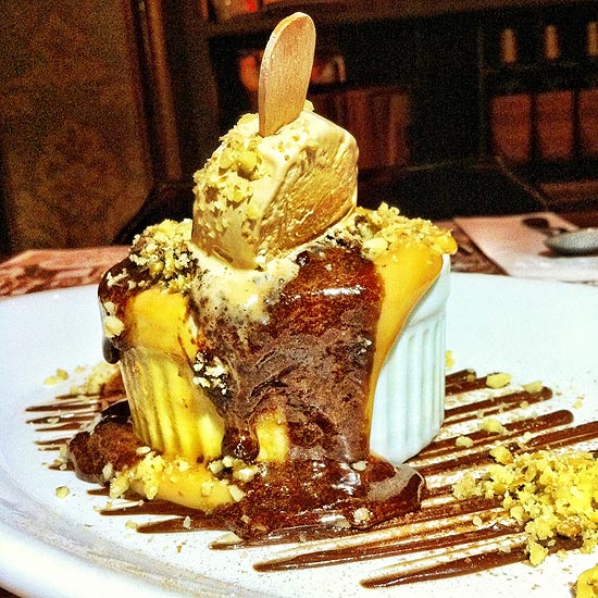 Grand-gâteau de chocolate com picolé de doce de leite (foto) é uma das novas sobremesas do Paris 6