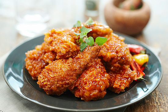 Sweet & Spicy Chicken (foto) é um dos pratos servidos pela rede BBQ Chicken