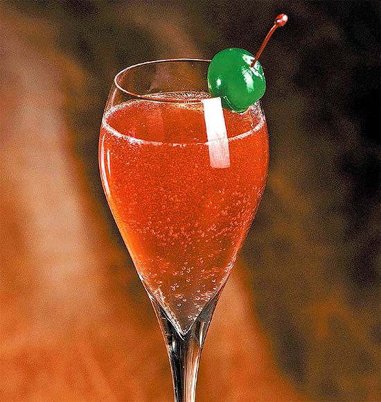 O drinque Kate Moss, criado em homenagem à modelo, é novidade na carta de bebidas do bar Número