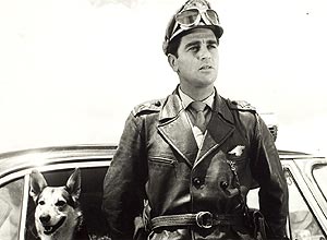 O vigilante Carlos e seu fiel parceiro Lobo; dupla protagonizou série premiada e de sucesso na década de 1960 exibida pela TV Tupi