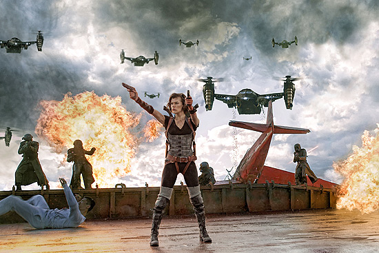 Milla Jovovich (foto) volta às tela no quinto filme da série "Resident Evil", com estreia prevista para 14/9 