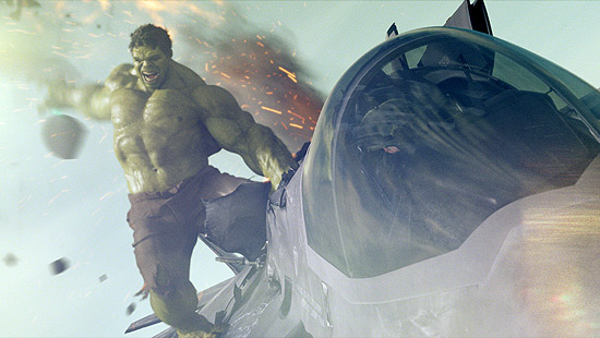 Hulk em "Os Vingadores 2", que se manteve no topo da lista dos mais vistos; saiba salas para ver o filme