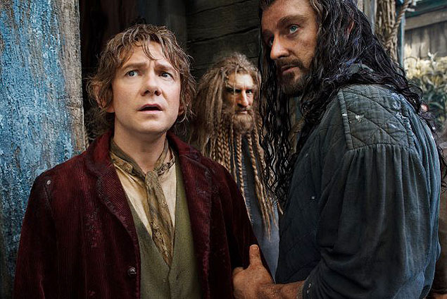 Martin Freeman ( esq.) como Bilbo e Richard Armitage como Thorin em cena de 'O Hobbit - A Desolao de Smaug'