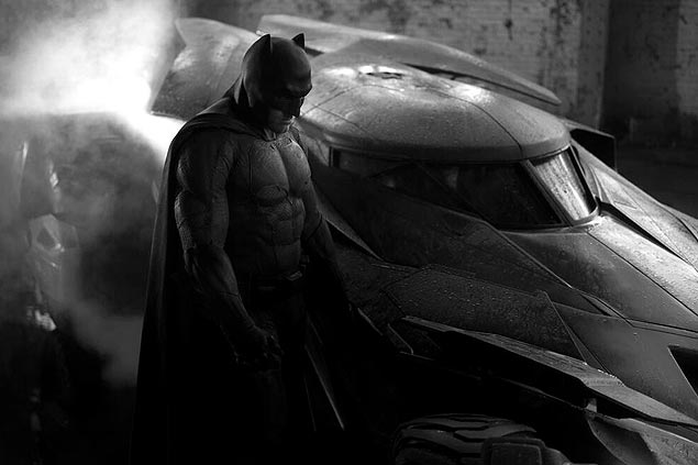 Warner divulga cena de Ben Affleck como Batman