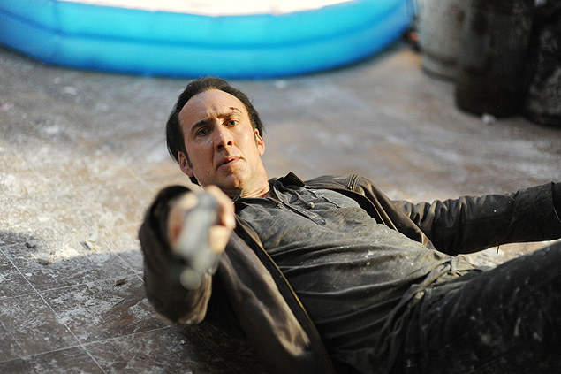 Paul Maguire (Nicolas Cage) em cena do filme 'Fria'