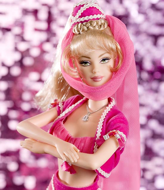 Barbie Jeannie (foto) é um dos 500 exemplares da boneca que estão expostos no Museu Encantado da Barbie