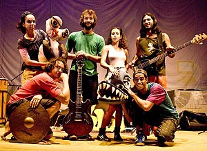 Banda Stromblica, que apresenta o show Bichos do Mundo