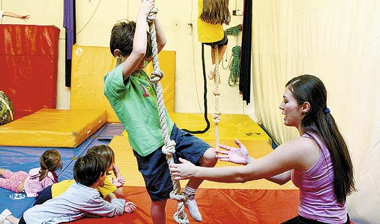 Curso de Iniciação ao Circo (foto) é indicado a crianças a partir de seis anos 
