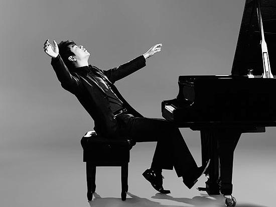 Pianista chinês, Lang Lang, apresenta recital com repertório que inclui Chopin